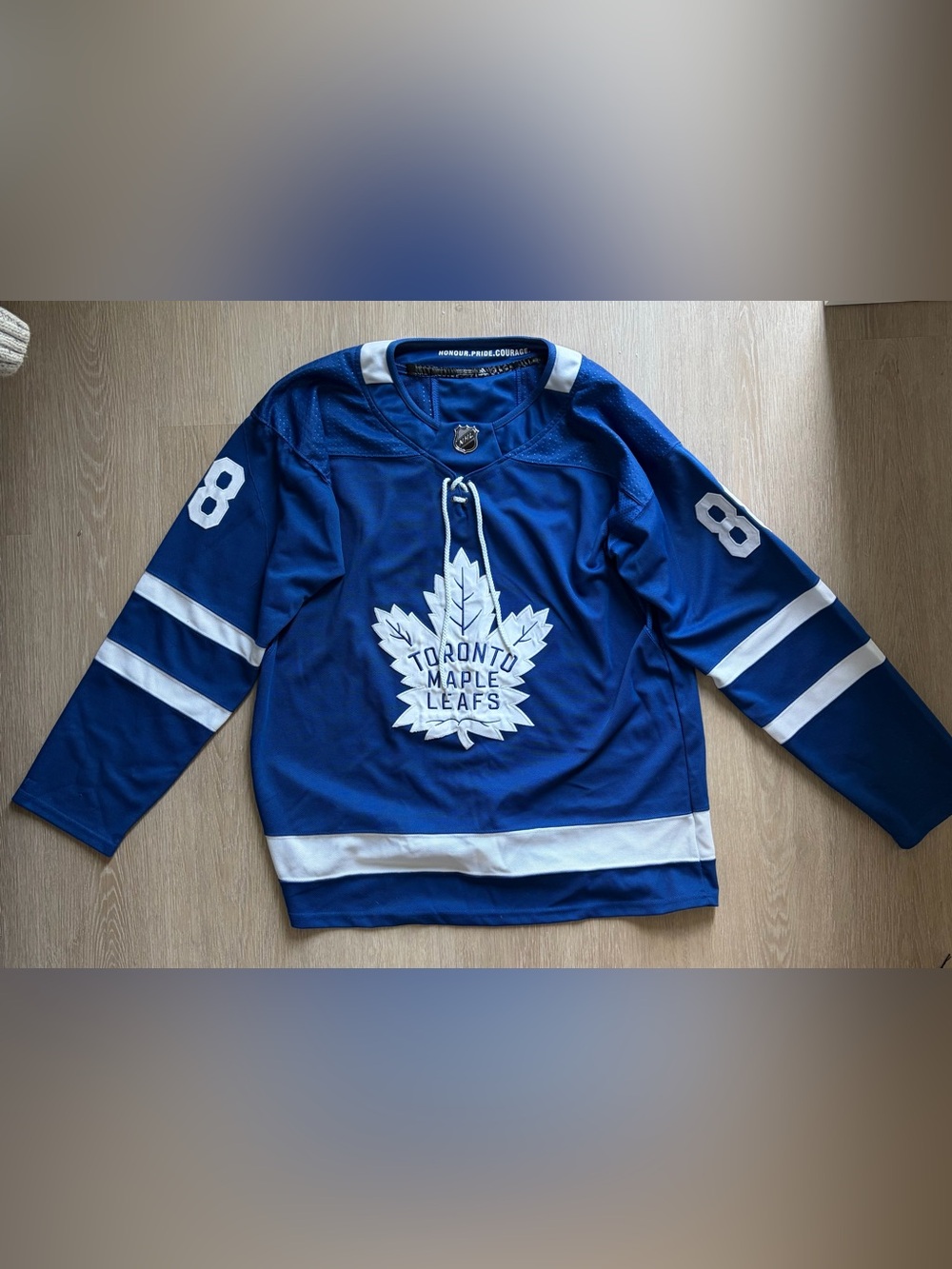 adidas Toronto Maple Leafs NHL Hockey Jersey William Nylander